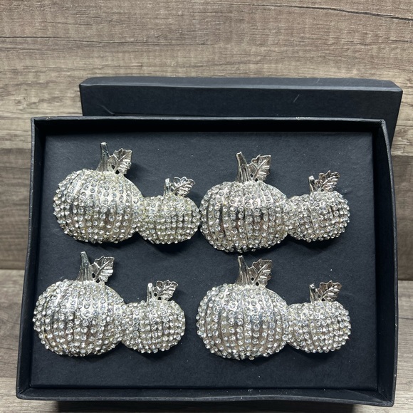 Tahari Other Tahari Home Rhinestone Bling Crystal Pumpkin Napkin